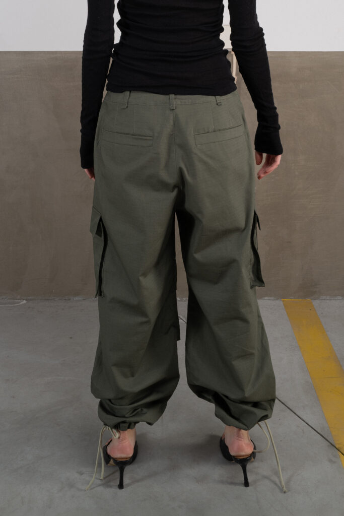 hrlsn_essential_form_cargo